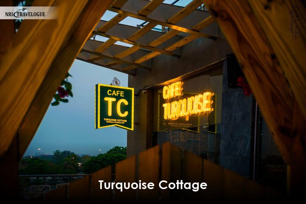 Turquoise-Cottage